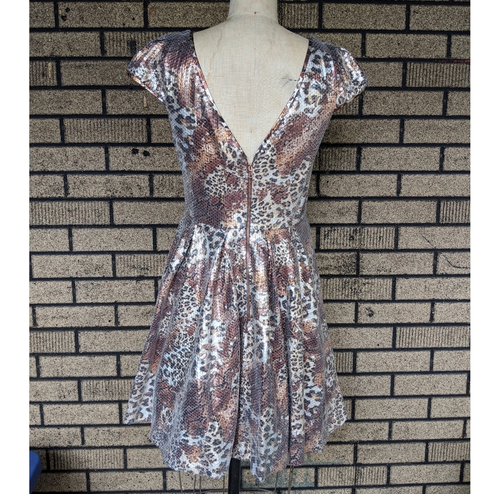 Betsey Johnson cheetah sequins party dress 6 - Picture 4 of 7